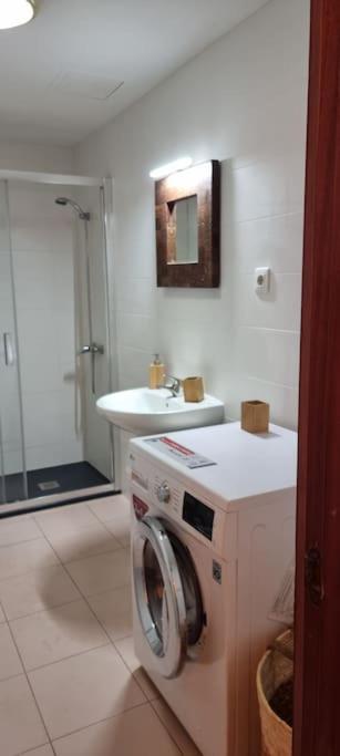 Gilda: Beautiful Spacious Apartment. Seaview From Rooftop Terrace Коралео Екстериор снимка